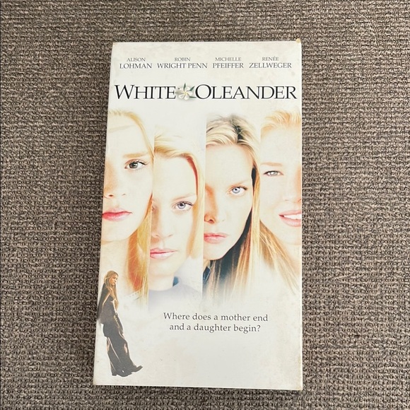 White Oleander VHS Tape Vintage 2002 Warner Bros Zellweger Pfeiffer Wright - Picture 4 of 4